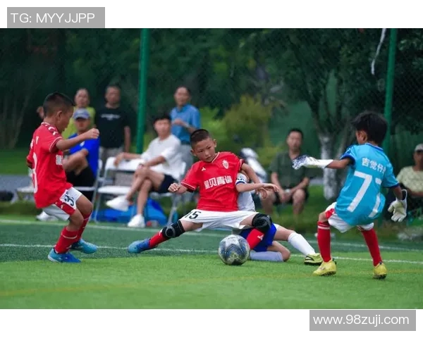 小朋友们的足球梦想之旅寻找心目中的足球明星视频精彩瞬间