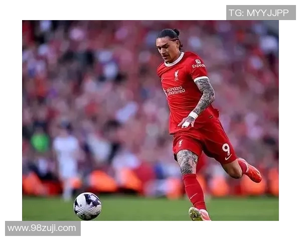 特别帅气的足球明星男展现魅力与实力的完美结合引领时尚潮流